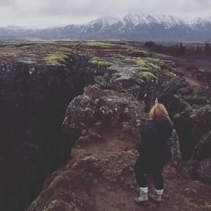 Meet your Posher, Leslie